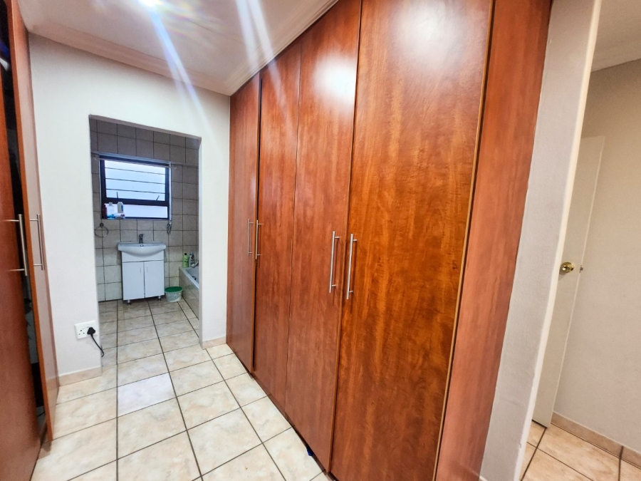 2 Bedroom Property for Sale in Flamwood North West